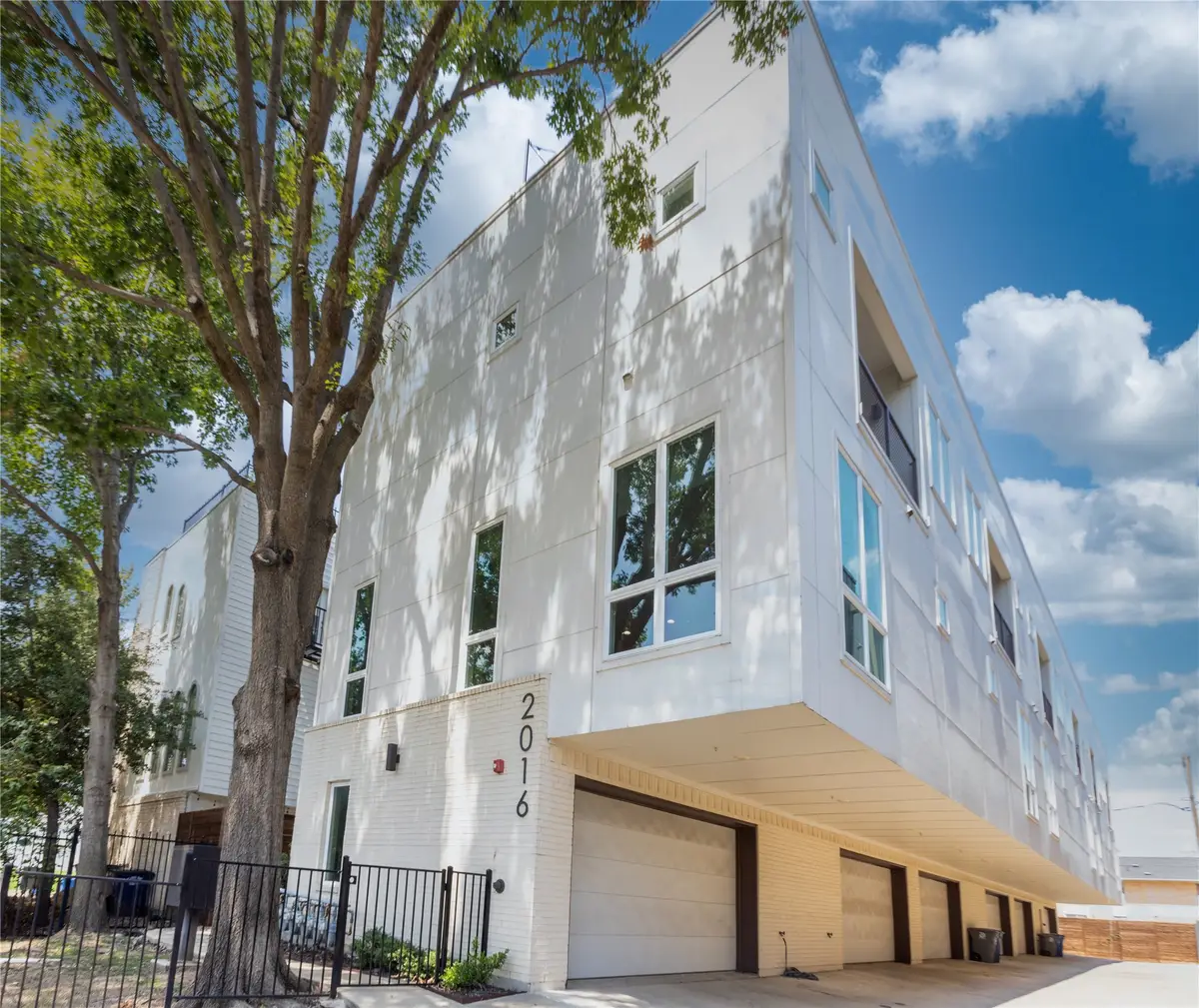 2016 N Fitzhugh Avenue #101, Dallas, TX 75204 - #1