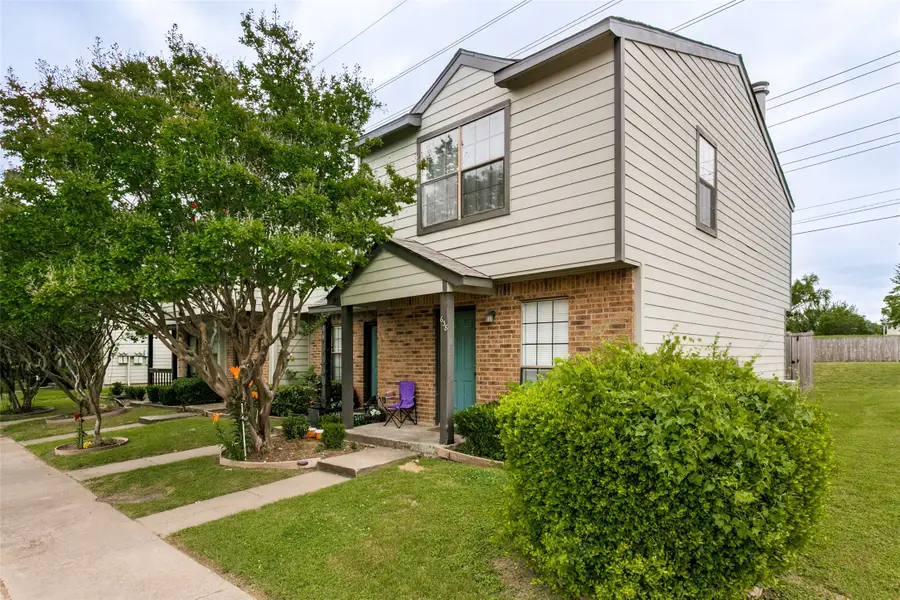 634 W Collins Street, Denton, TX 76201 - #2