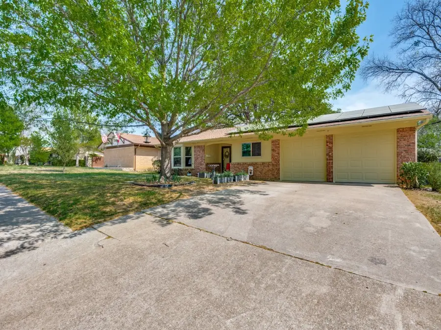 506 E Huitt Lane, Euless, TX 76040 - #2