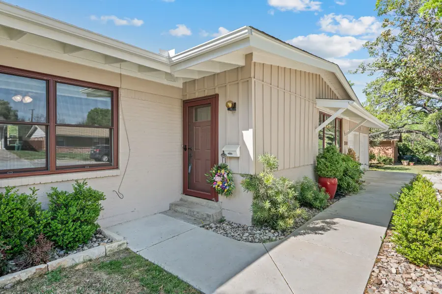 3401 Cromart Avenue, Fort Worth, TX 76133 - #3