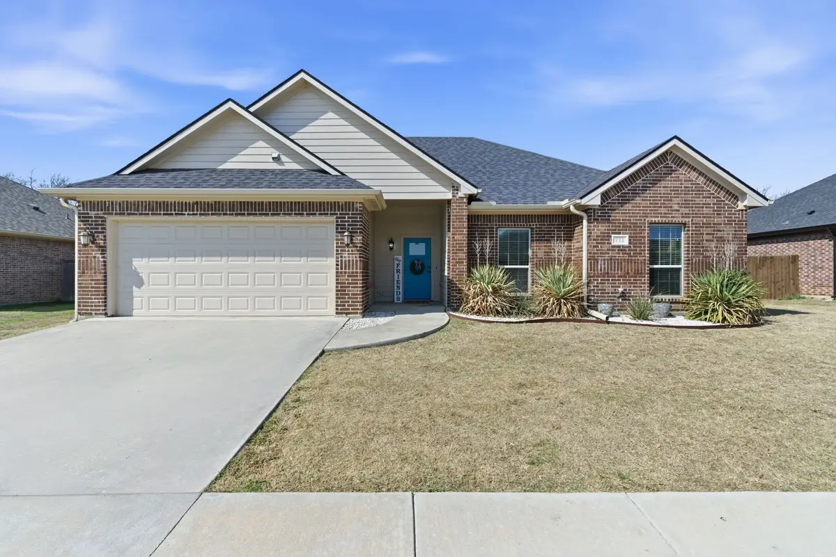 711 Hadley Lane, Valley View, TX 76272 - #1