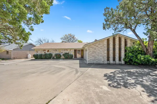629 Williamsburg Court, Granbury, TX 76048