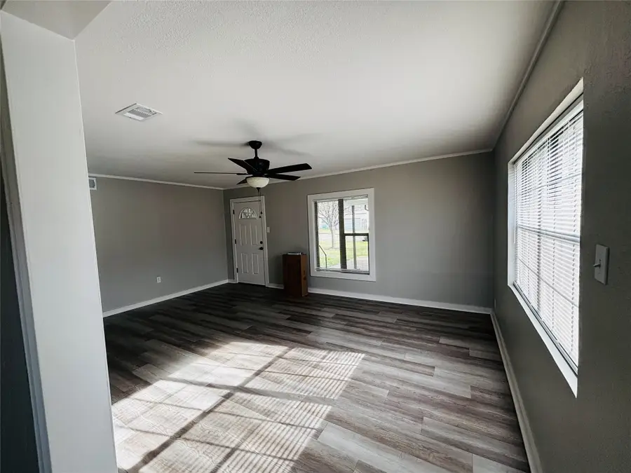 1815 W Brockett Street, Sherman, TX 75092 - #3