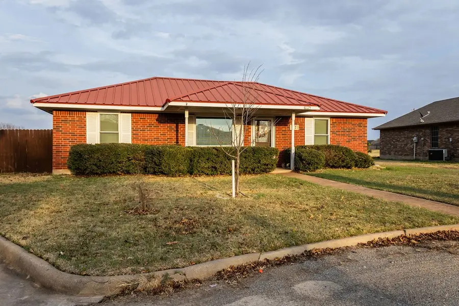 112 Tumbleweed Ct, Henrietta, TX 76365 - #2