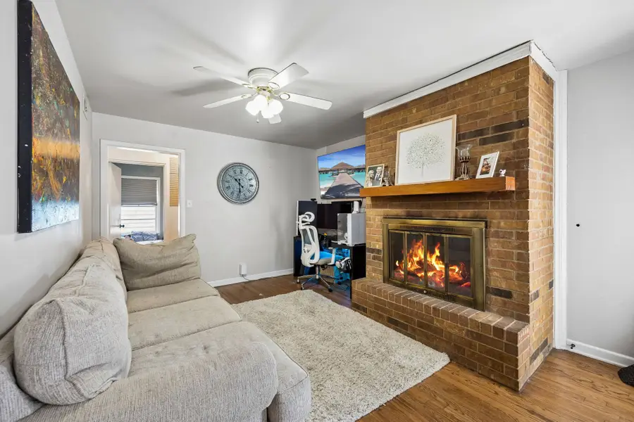 1004 Cordell Street, Denton, TX 76201 - #3