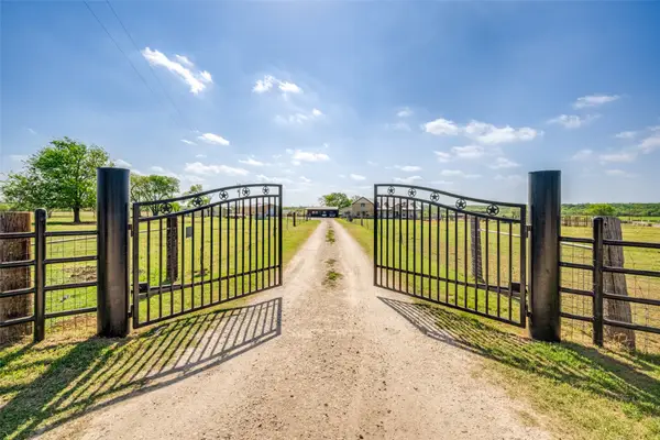 5855 Western Star Drive, Justin, TX 76247