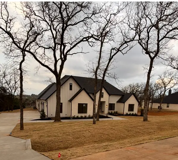 2816 Private Access Rd 73107, Burleson, TX 76028