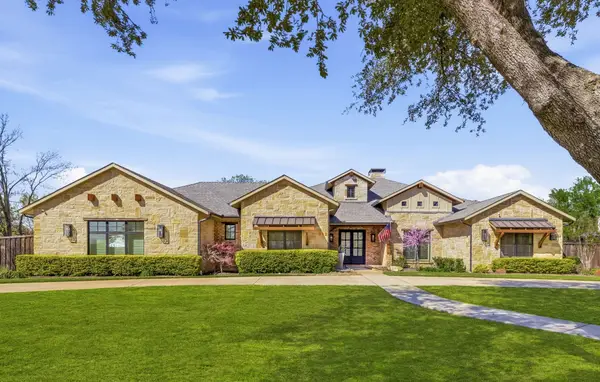 212 Oak Crest Hill Drive, Colleyville, TX 76034