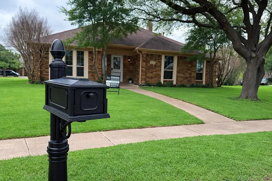 413 Kingsbridge Court, Garland, TX 75040 - #2