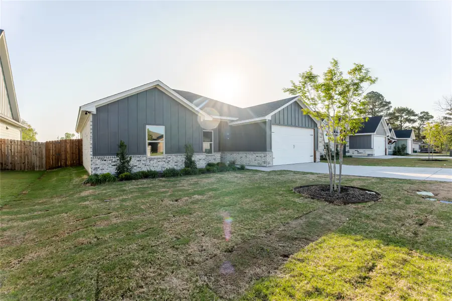 9213 Parkview Circle, Tolar, TX 76476 - #3