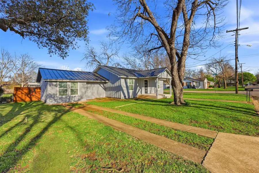 502 Madison Street, Cleburne, TX 76033 - #3