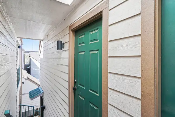 2304 Balsam Drive #E203, Arlington, TX 76006