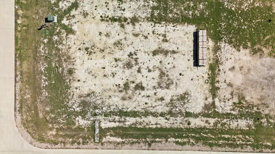 400 Lora Sue Court, Italy, TX 76651 - #2