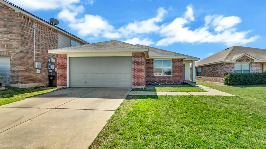 413 Fawn Hill Drive, Fort Worth, TX 76134 - #2