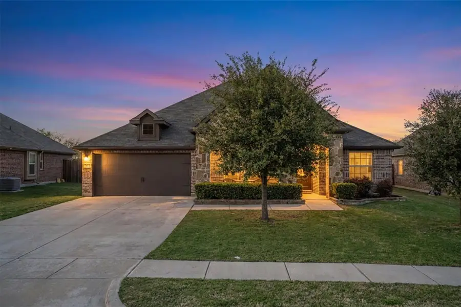 204 Ovaletta Drive, Justin, TX 76247 - #2