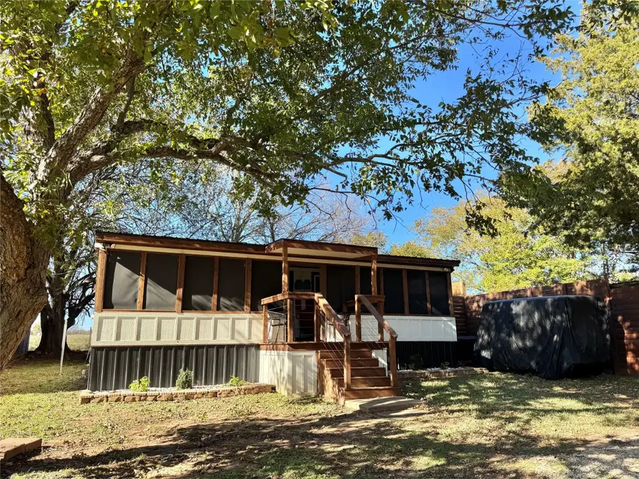 349 Northridge Drive, Gainesville, TX 76240 - #2