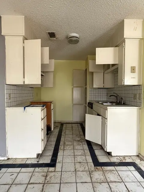 329 Walnut Avenue, Azle, TX 76020 - #3