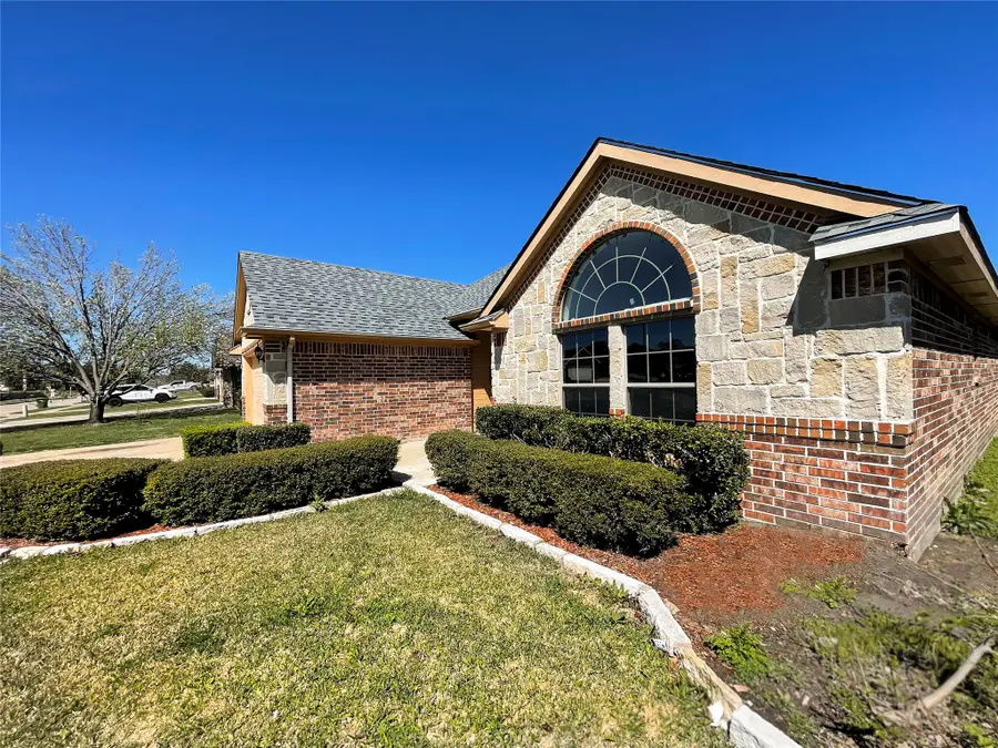 1110 Woodside Lane, Seagoville, TX 75159 - #2
