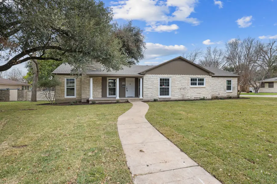 615 W Royal Avenue, Temple, TX 76501 - #2
