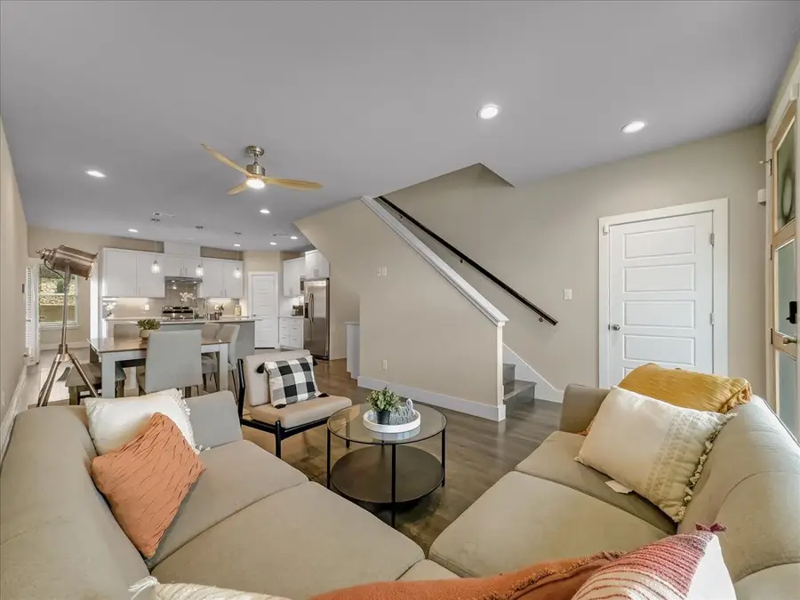 614 N M L King Jr Boulevard, Grand Prairie, TX 75050 - #3