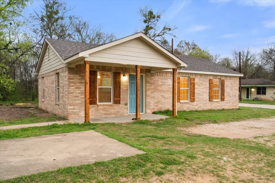 900 S 3rd Avenue E, Dawson, TX 76639 - #3
