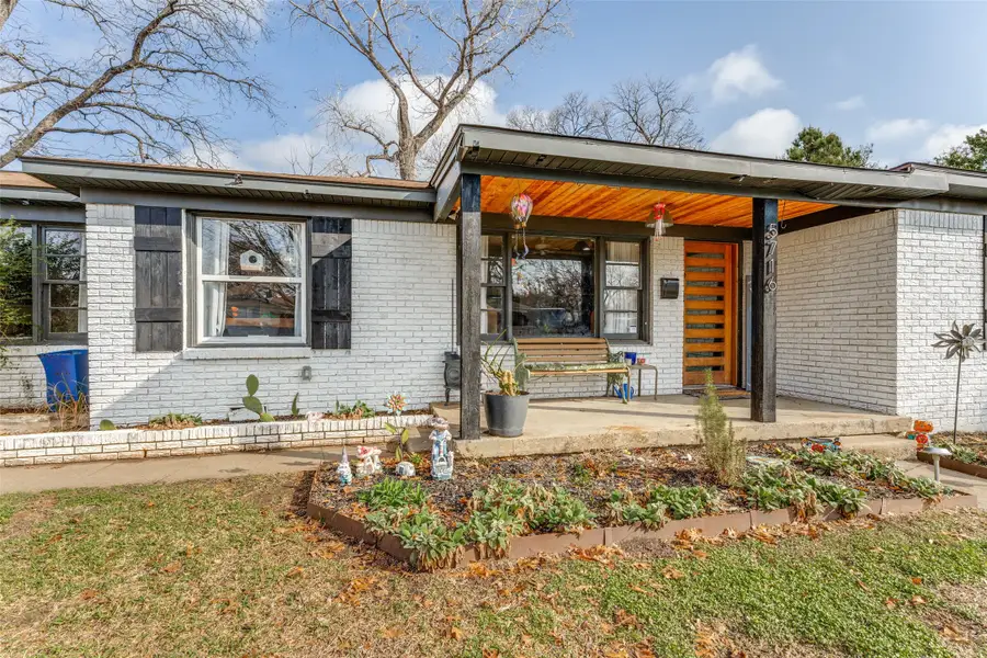 5716 Tracyne Drive, Westworth Village, TX 76114 - #3
