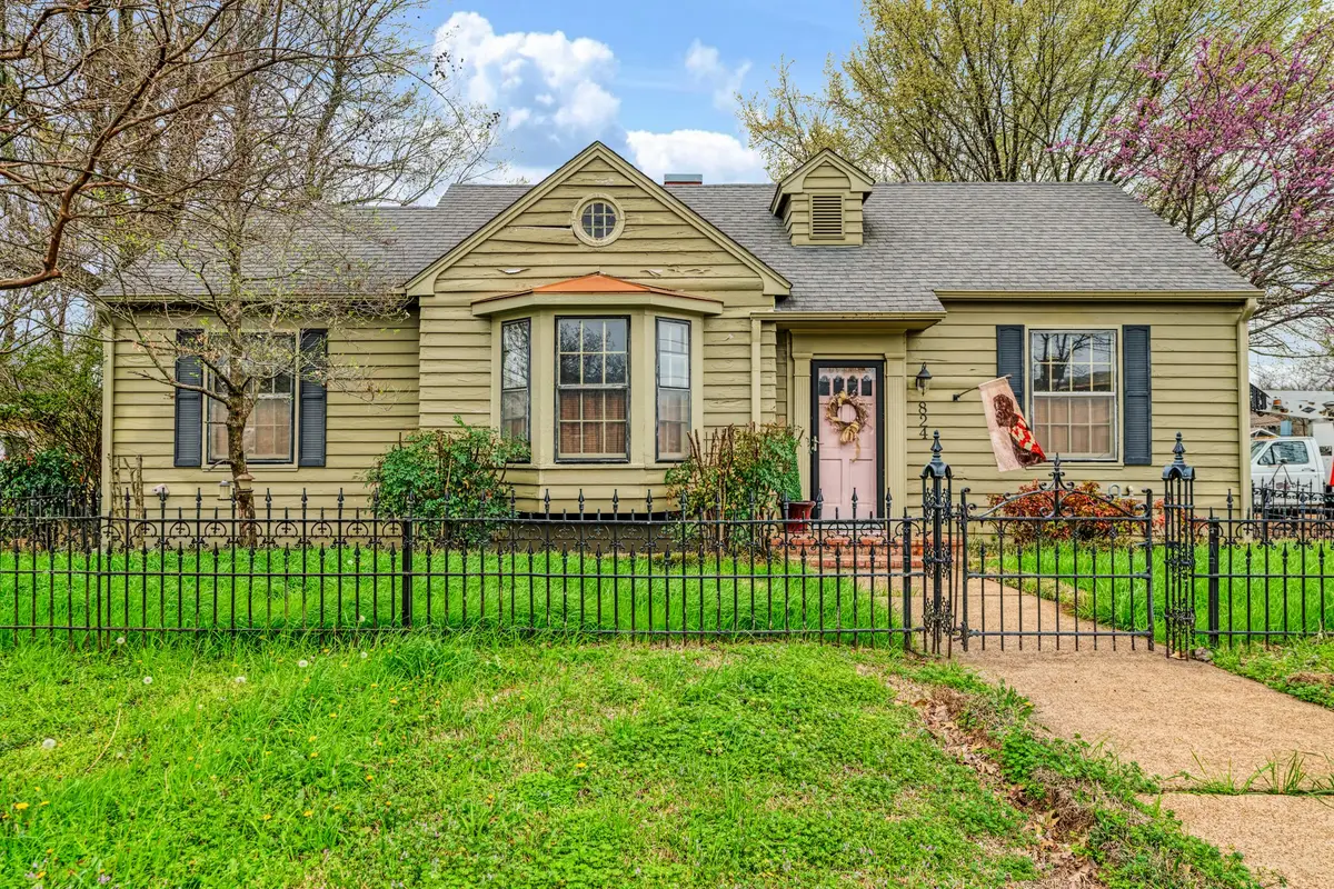 824 S Main Street, Paris, TX 75460 - #1