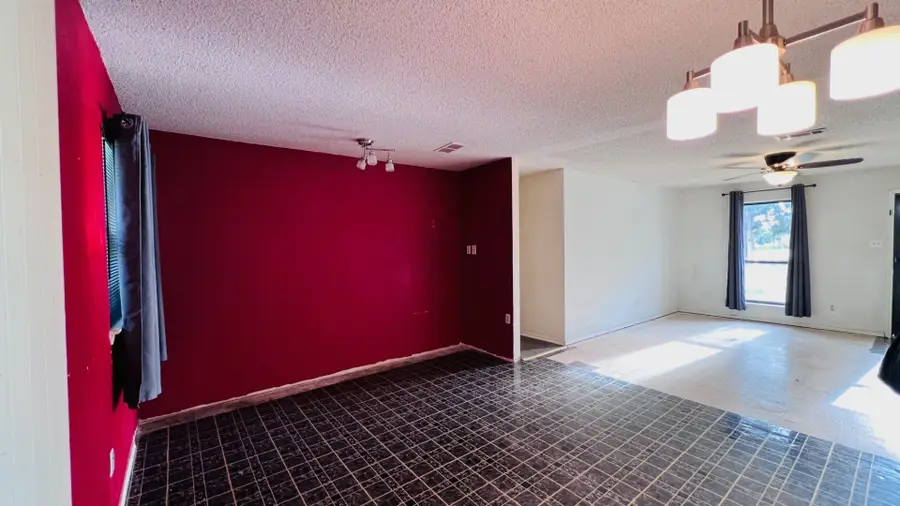 2405 Donna Drive, Grand Prairie, TX 75051 - #3