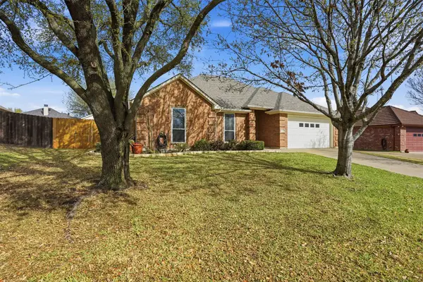 1616 Shelley Lane, Cleburne, TX 76033
