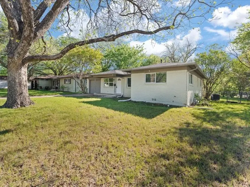 5200 Mcquade Street, Haltom City, TX 76117 - #2