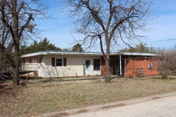 141 N 7th Avenue, Munday, TX 76371
