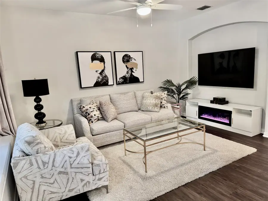 2214 Carlisle Street, Bedford, TX 76021 - #2