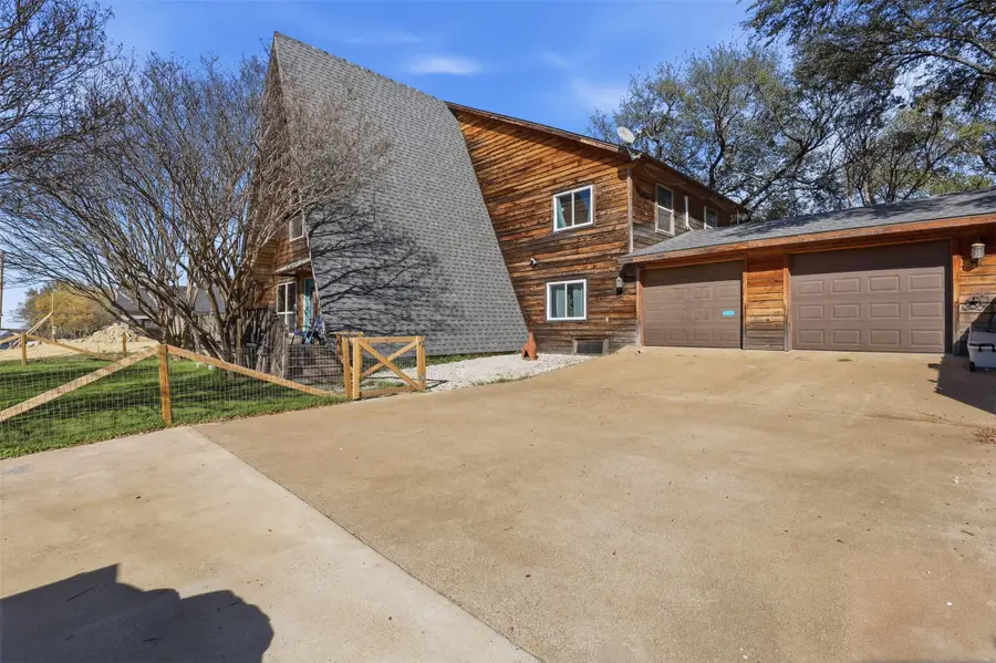 613 Mustang Trail, Granbury, TX 76049 - #2