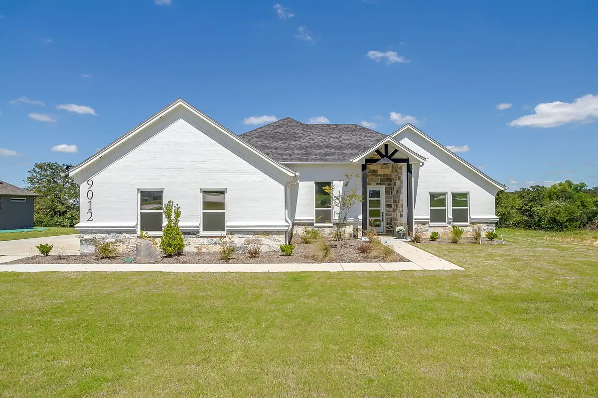 9012 Valley Oak Court, Springtown, TX 76082 - #1