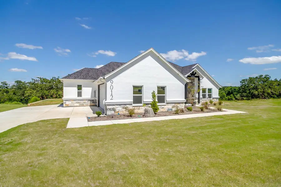 9012 Valley Oak Court, Springtown, TX 76082 - #3
