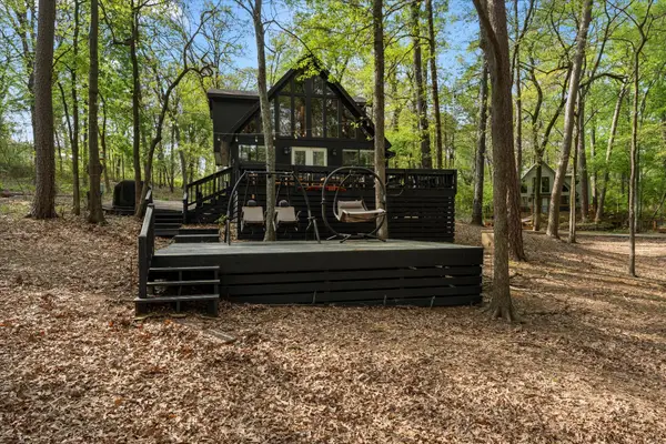 103 E Barker Creek Drive, Mount Vernon, TX 75480