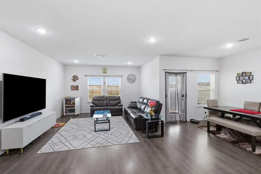 4104 Fitzgerald Avenue, Aubrey, TX 76227 - #3