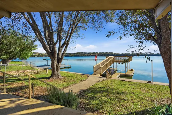 4016 Linda Court, Granbury, TX 76048