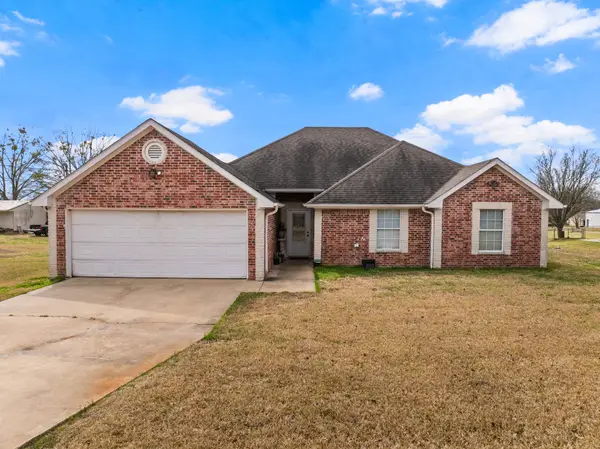2927 Old Paris Road, Mt Pleasant, TX 75455
