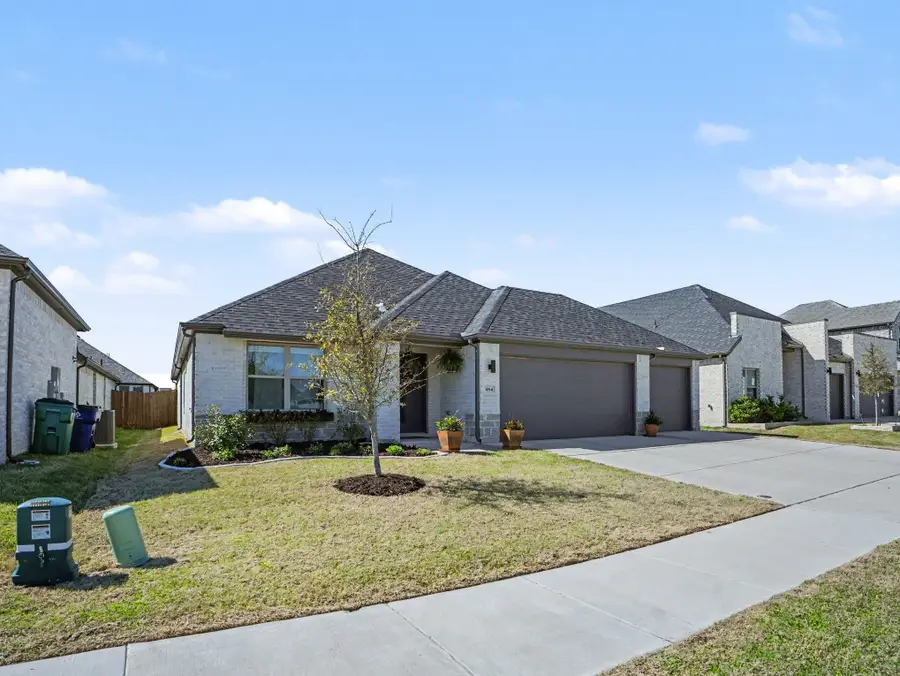 464 Sugarlands Drive, Waxahachie, TX 75165 - #2