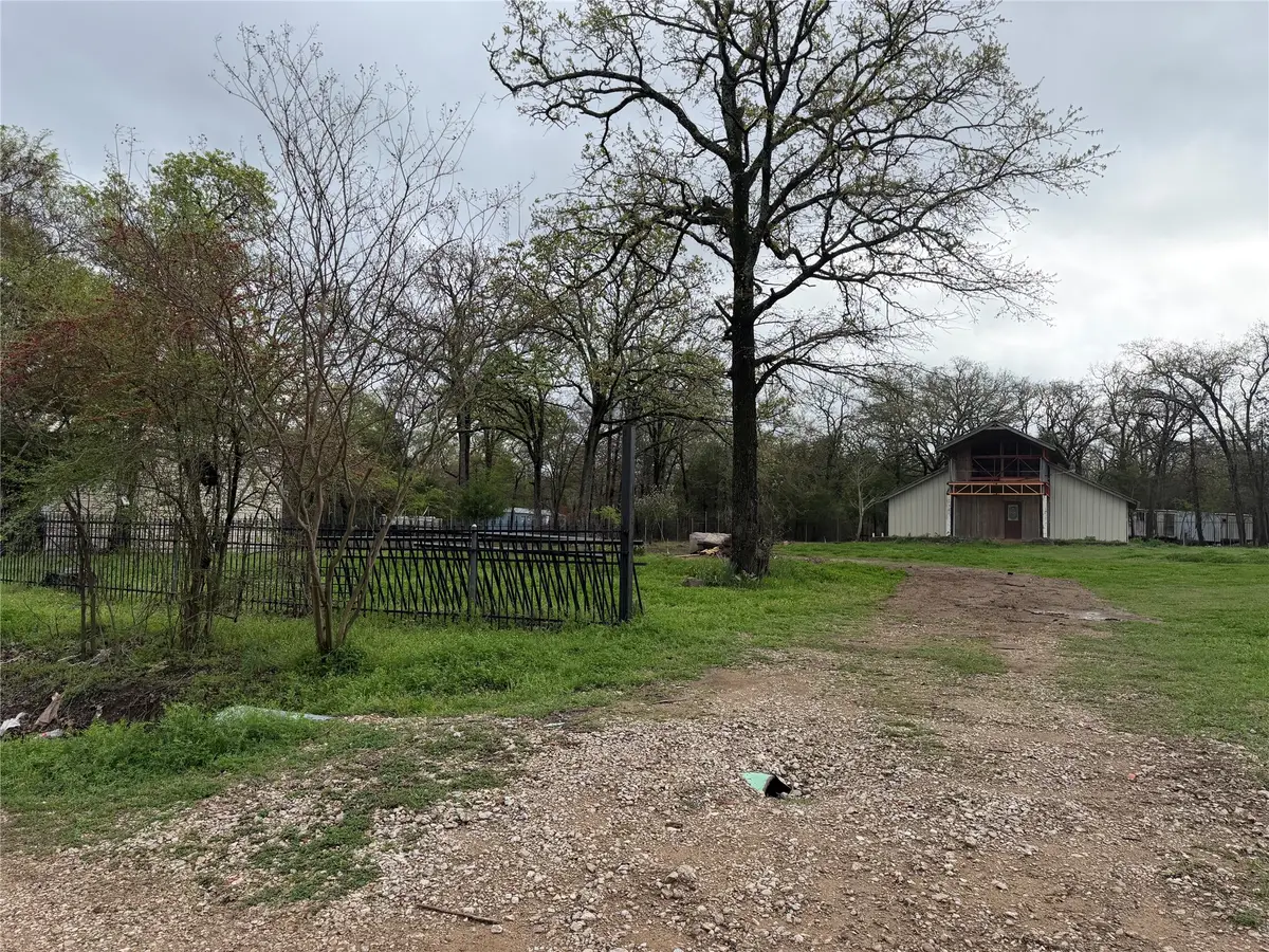 122 Village Avenue, Kemp, TX 75143 - #1