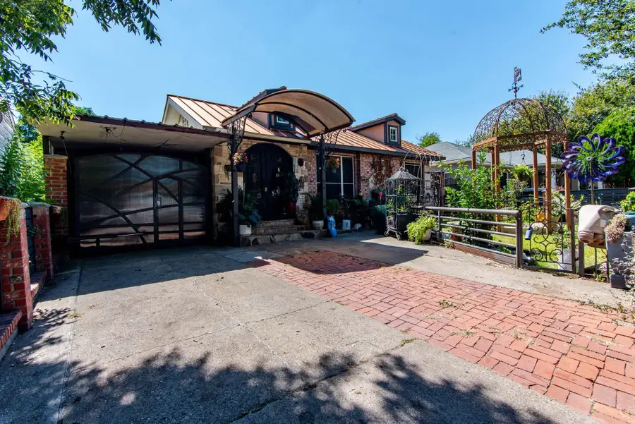 606 W Pembroke Avenue, Dallas, TX 75208 - #2