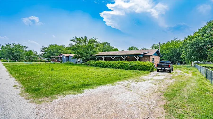 291 County Road 4858, Newark, TX 76071 - #2