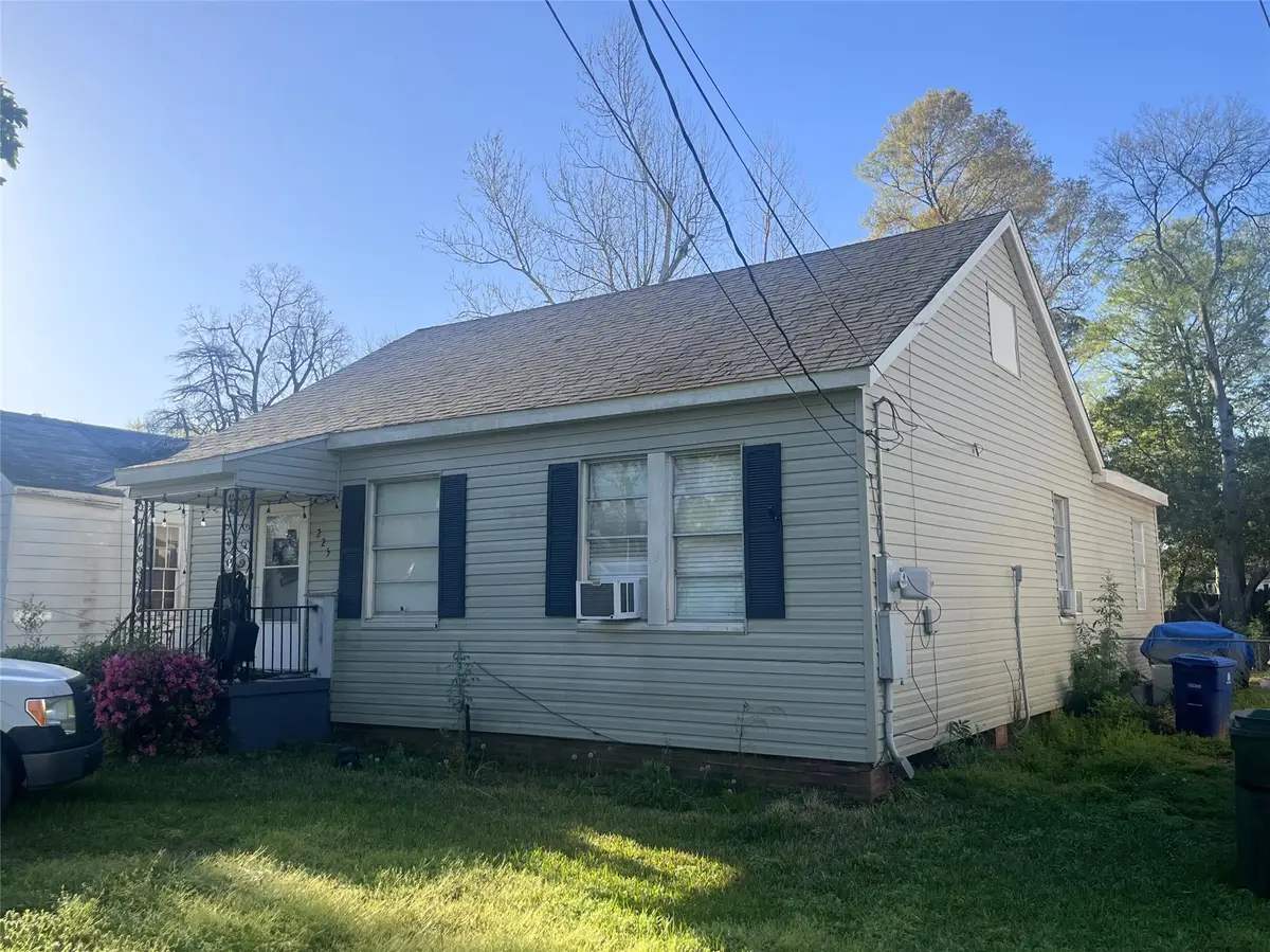 225 E Elmwood Street, Shreveport, LA 71104 - #1