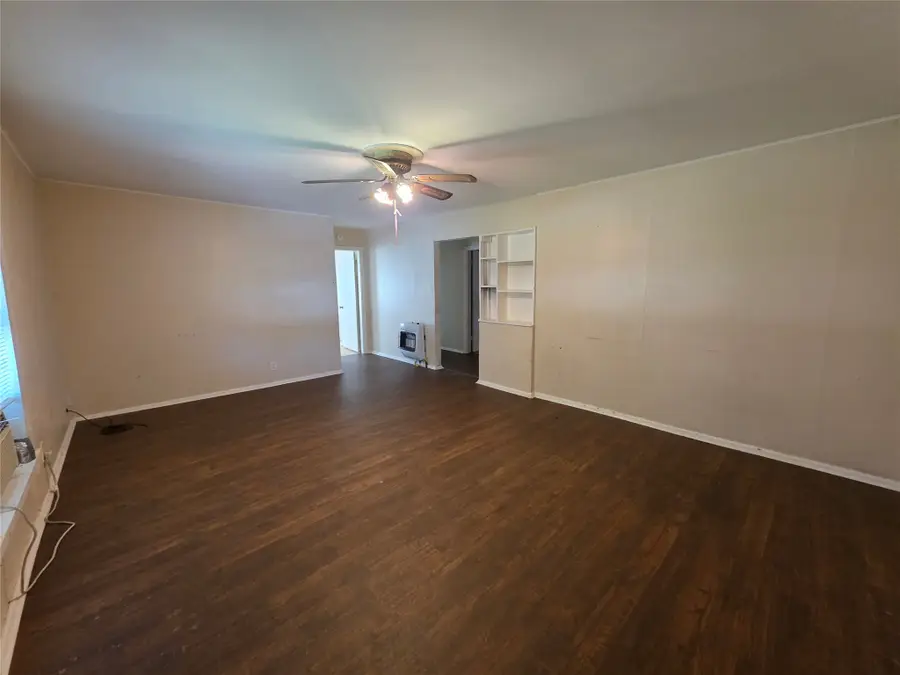 1203 N Anglin Street, Cleburne, TX 76031 - #2