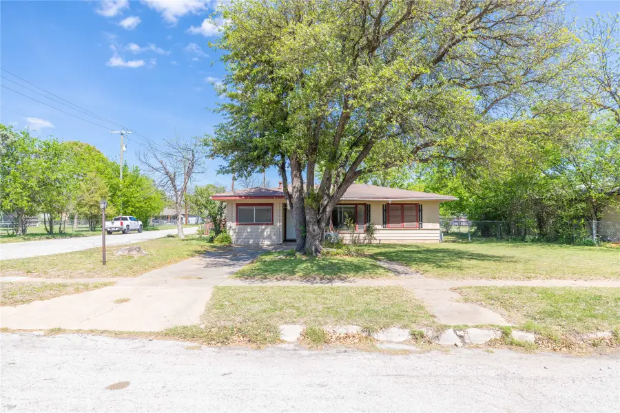 2400 Belmeade Avenue, Brownwood, TX 76801 - #2