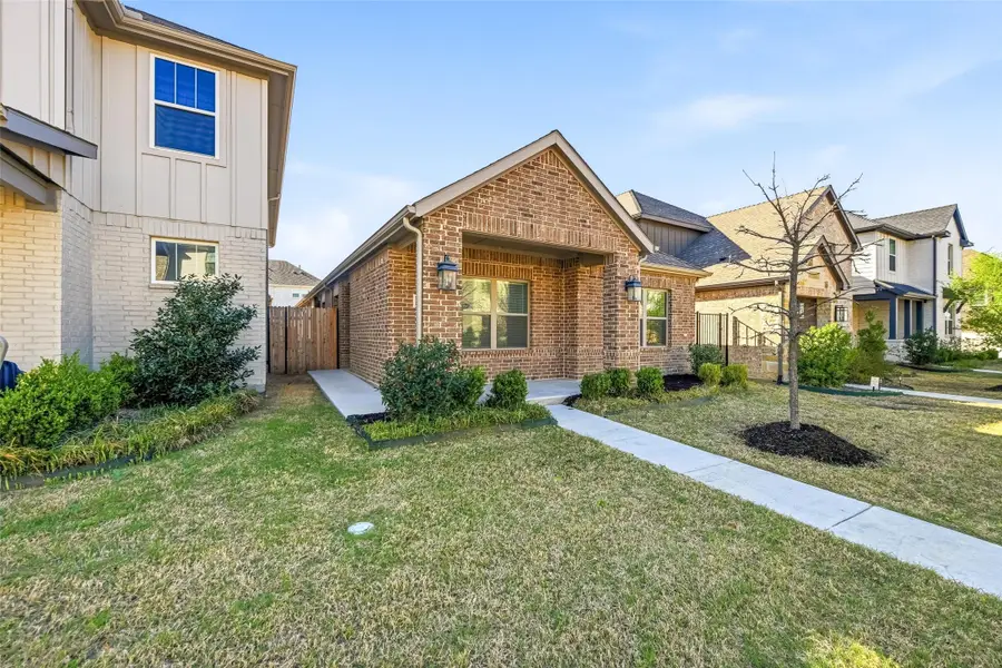 4705 Sunny Pathway, Haltom City, TX 76117 - #2