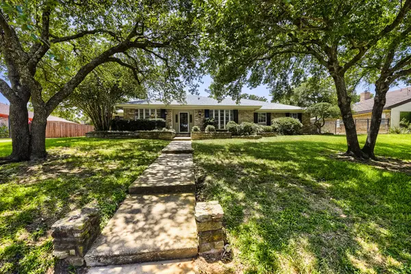 3712 Greenbriar Court, Colleyville, TX 76034