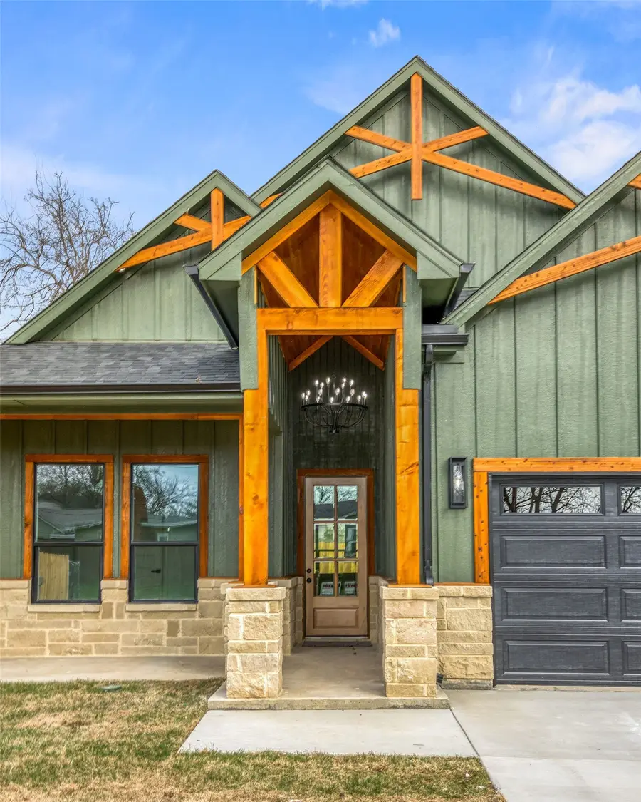 2502 Hanna Avenue, Fort Worth, TX 76164 - #2