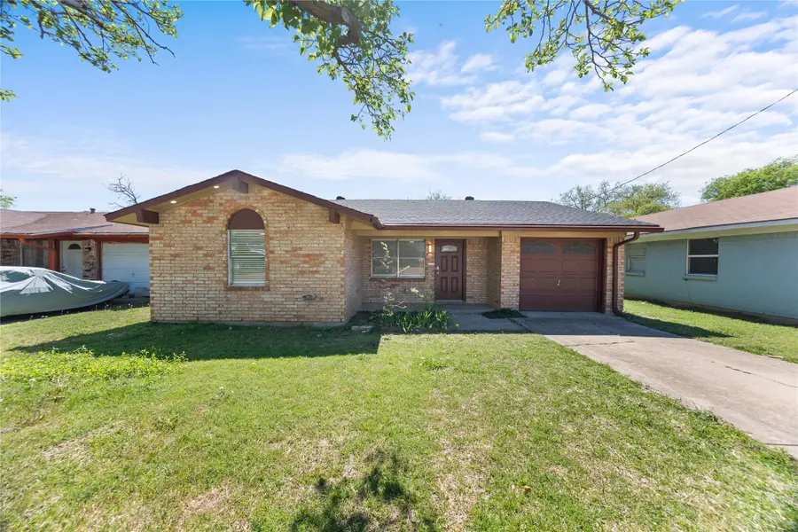 1821 Armstead Avenue, Grand Prairie, TX 75051 - #2